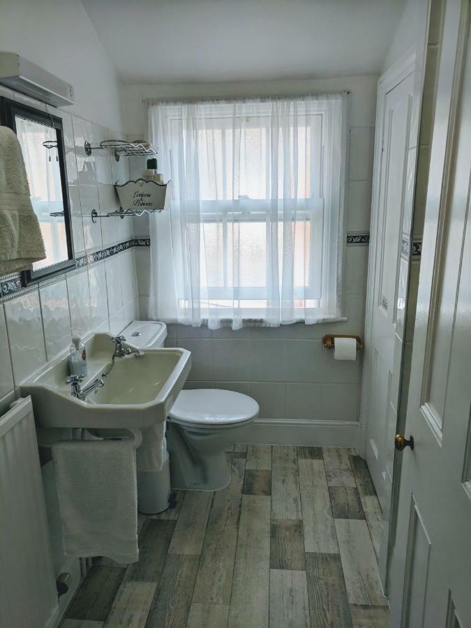 Bed and Breakfast No. 23 Вэллс Экстерьер фото